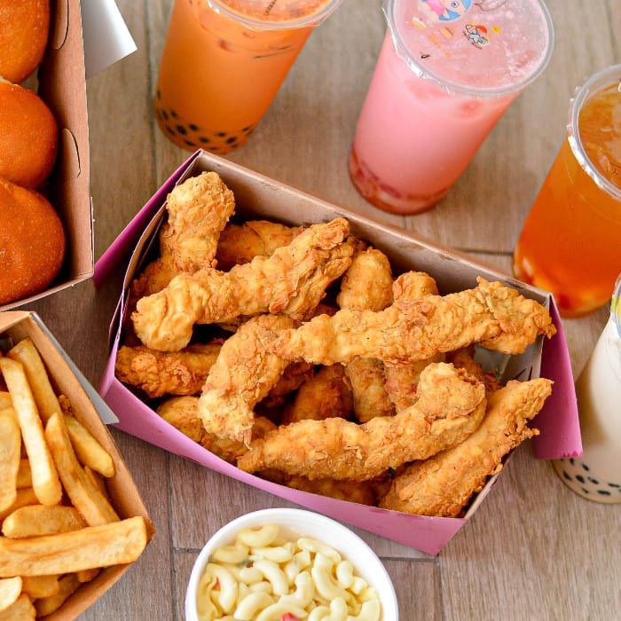 20 PC Chicken Strip Deluxe Meal.
